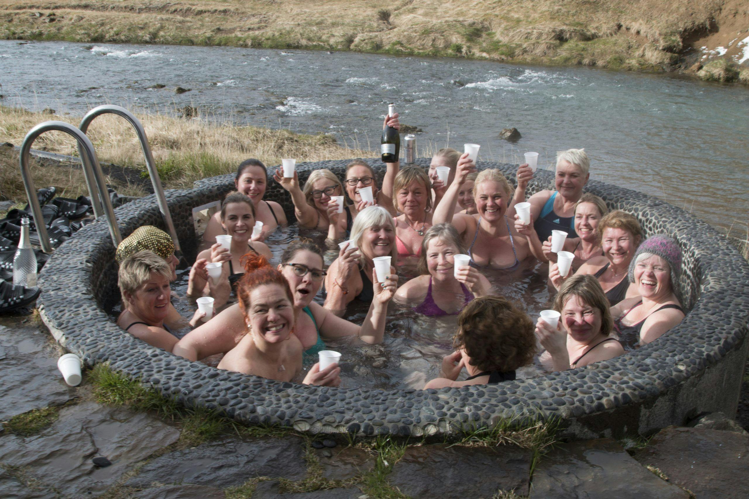 img 9510 Boblebad og Champagne på Island